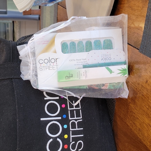 Valentine's Gift 🎁 ❤️ - Picture 2 of 3